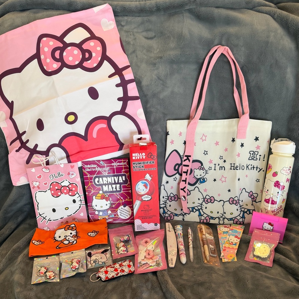 🩷Sanrio Hello Kitty Canvas Zippered Tote & 20+ Accessories Humidifier ++